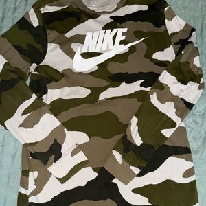 Nike Olive & White Camo Long-Sleeve Shirt